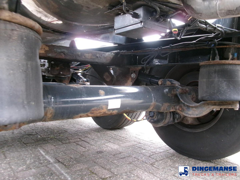 Semi-remorque citerne Clayton Food tank inox 30 m3 / 1 comp: photos 12 Semi-remorque citerne Clayton Food tank inox 30 m3 / 1 comp: photos 12