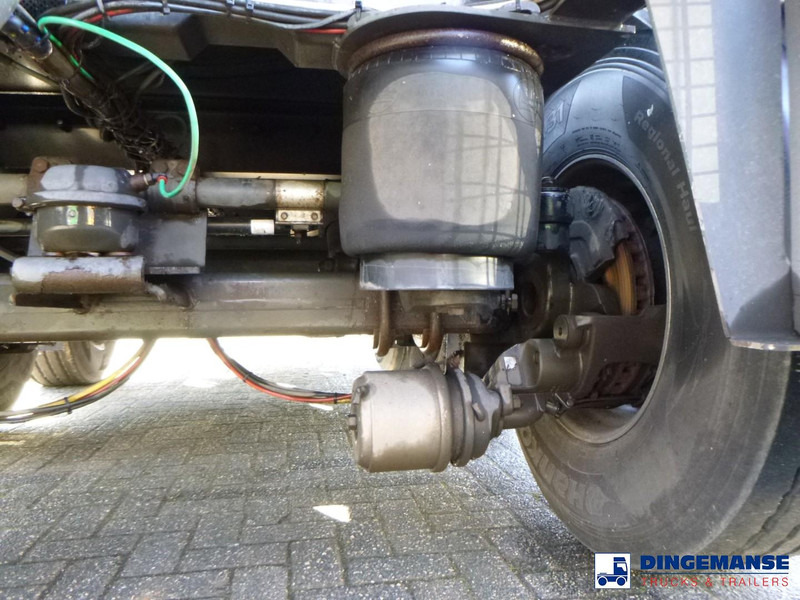 Semi-remorque citerne Crossland Vacuum tank alu 33.4 m3 / 1 comp: photos 12 Semi-remorque citerne Crossland Vacuum tank alu 33.4 m3 / 1 comp: photos 12