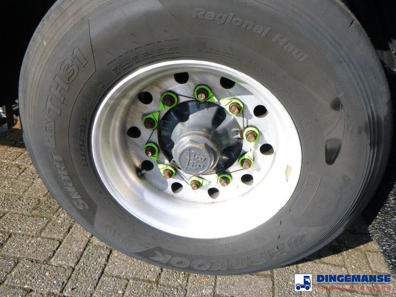 Semi-remorque citerne Crossland Vacuum tank alu 33.4 m3 / 1 comp: photos 7 Semi-remorque citerne Crossland Vacuum tank alu 33.4 m3 / 1 comp: photos 7