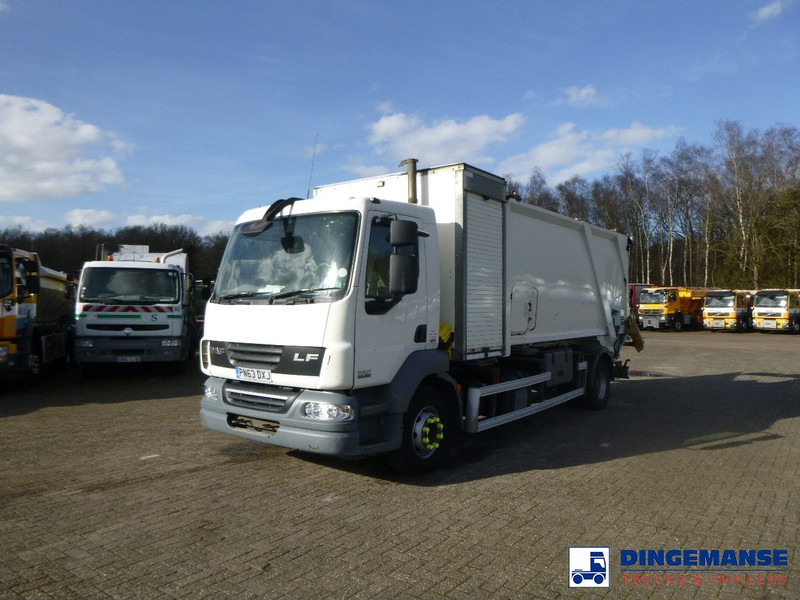 DAF LF 55.220 4X2 RHD Farid refuse truck - Benne à ordures ménagères: photos 1 DAF LF 55.220 4X2 RHD Farid refuse truck - Benne à ordures ménagères: photos 1