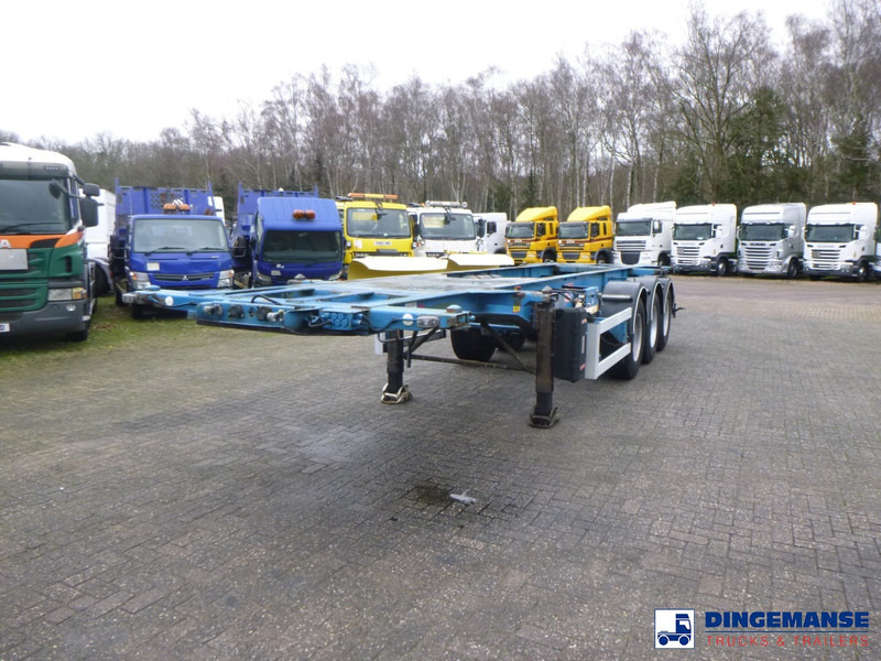 Fruehauf 3-axle container chassis 20, 30 ft - Camion porte-conteneur/ Caisse mobile: photos 1 Fruehauf 3-axle container chassis 20, 30 ft - Camion porte-conteneur/ Caisse mobile: photos 1