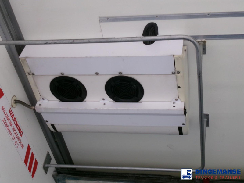 Semi-remorque frigorifique Gray Adams Frigo trailer + Carrier Vector 1850 MT: photos 10 Semi-remorque frigorifique Gray Adams Frigo trailer + Carrier Vector 1850 MT: photos 10