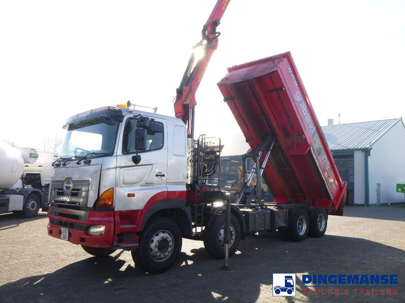 Hino FY1EUKA 8x4 tipper RHD + Palfinger E120L + grapple - Camion grue: photos 1 Hino FY1EUKA 8x4 tipper RHD + Palfinger E120L + grapple - Camion grue: photos 1