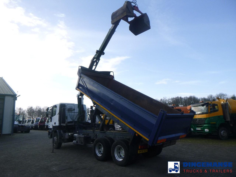 Iveco AD260T33 6X4 RHD tipper + HMF crane - Camion grue: photos 3 Iveco AD260T33 6X4 RHD tipper + HMF crane - Camion grue: photos 3