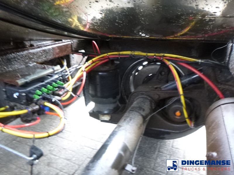 Semi-remorque citerne METALOVOUGA Bitumen tank inox 32 m3 / 1 comp + pump: photos 6
