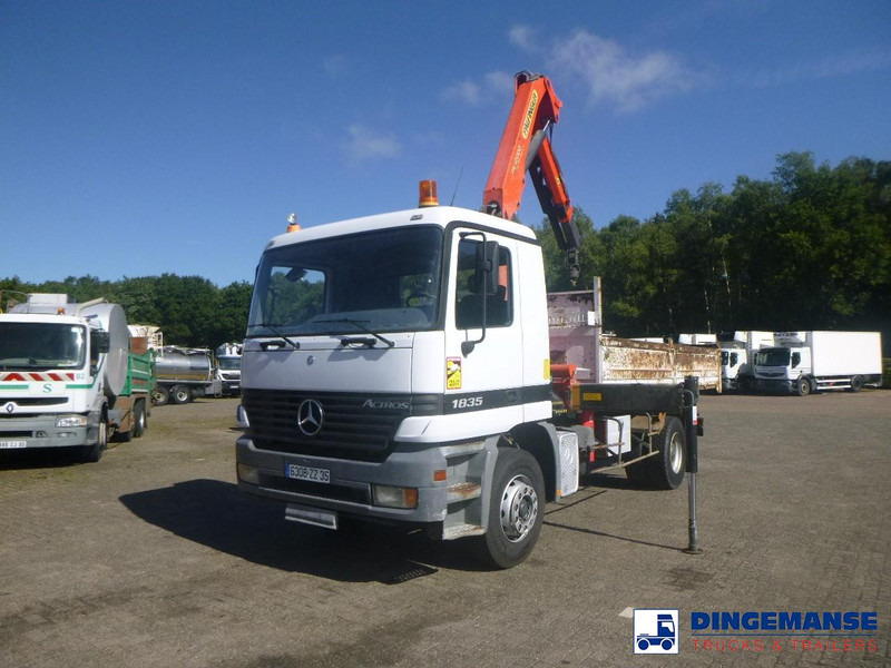 Mercedes-Benz Actros 1835 4x2 tipper + Palfinger PK12000 - Camion grue: photos 1 Mercedes-Benz Actros 1835 4x2 tipper + Palfinger PK12000 - Camion grue: photos 1