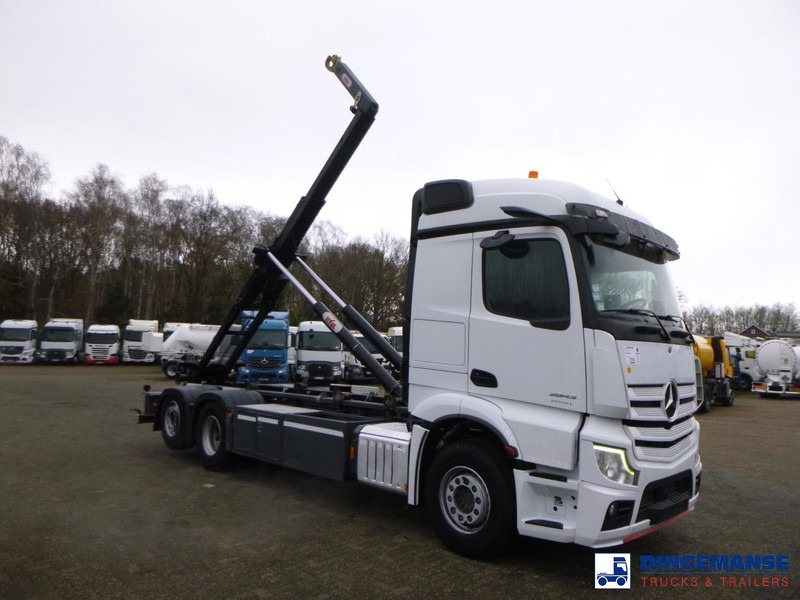 Mercedes-Benz Actros 2843 6x2 Hyva container hook 20t - Camion ampliroll: photos 2 Mercedes-Benz Actros 2843 6x2 Hyva container hook 20t - Camion ampliroll: photos 2