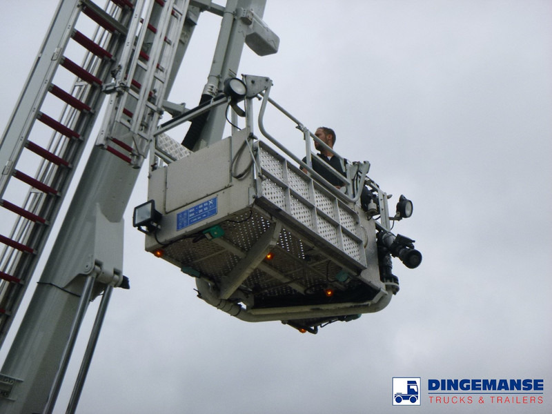 Camion de pompier Mercedes-Benz Econic 6x2 RHD Magirus ALP325 fire truck: photos 15