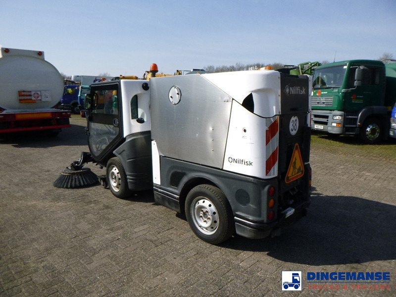 Nilfisk City Ranger CR3500 sweeper - Balayeuse de voirie: photos 3 Nilfisk City Ranger CR3500 sweeper - Balayeuse de voirie: photos 3