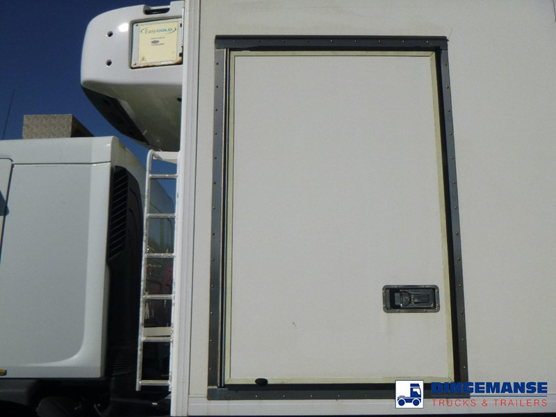 Camion frigorifique Renault Premium 370 dxi 6x2 RHD Carrier Supra 950 MT frigo: photos 14 Camion frigorifique Renault Premium 370 dxi 6x2 RHD Carrier Supra 950 MT frigo: photos 14