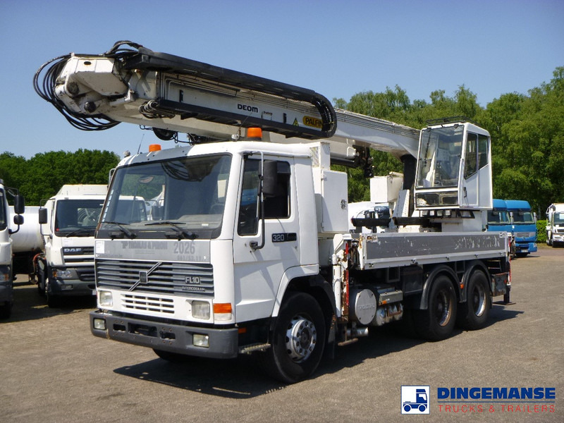 Volvo FL10 6x4 + Palfinger PK680TK - Camion grue: photos 1 Volvo FL10 6x4 + Palfinger PK680TK - Camion grue: photos 1