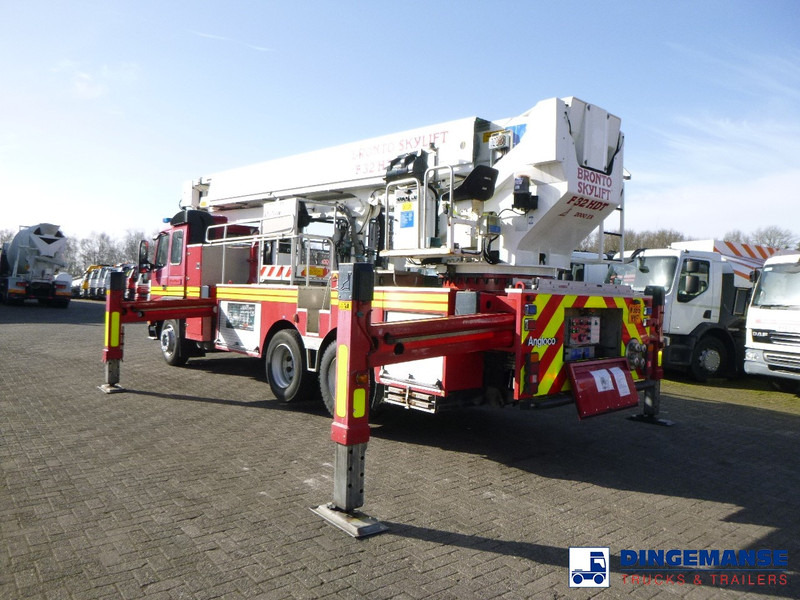 Camion de pompier Volvo FM12 6x4 RHD Bronto Skylift F32HDT Angloco fire truck: photos 8