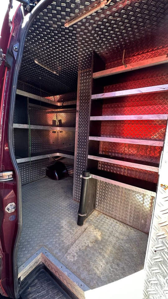 Camion hydrocureur Volkswagen Crafter 2.0 TDI KaRo 1m³ HD-Kanal-Spüler: photos 10 Camion hydrocureur Volkswagen Crafter 2.0 TDI KaRo 1m³ HD-Kanal-Spüler: photos 10