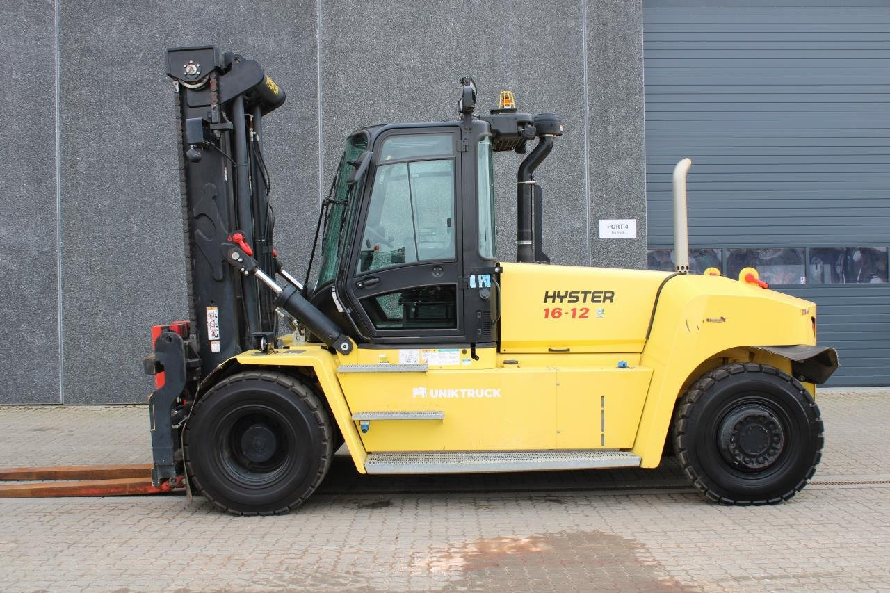 Hyster H16.00XM-12 - Chariot élévateur diesel: photos 1 Hyster H16.00XM-12 - Chariot élévateur diesel: photos 1