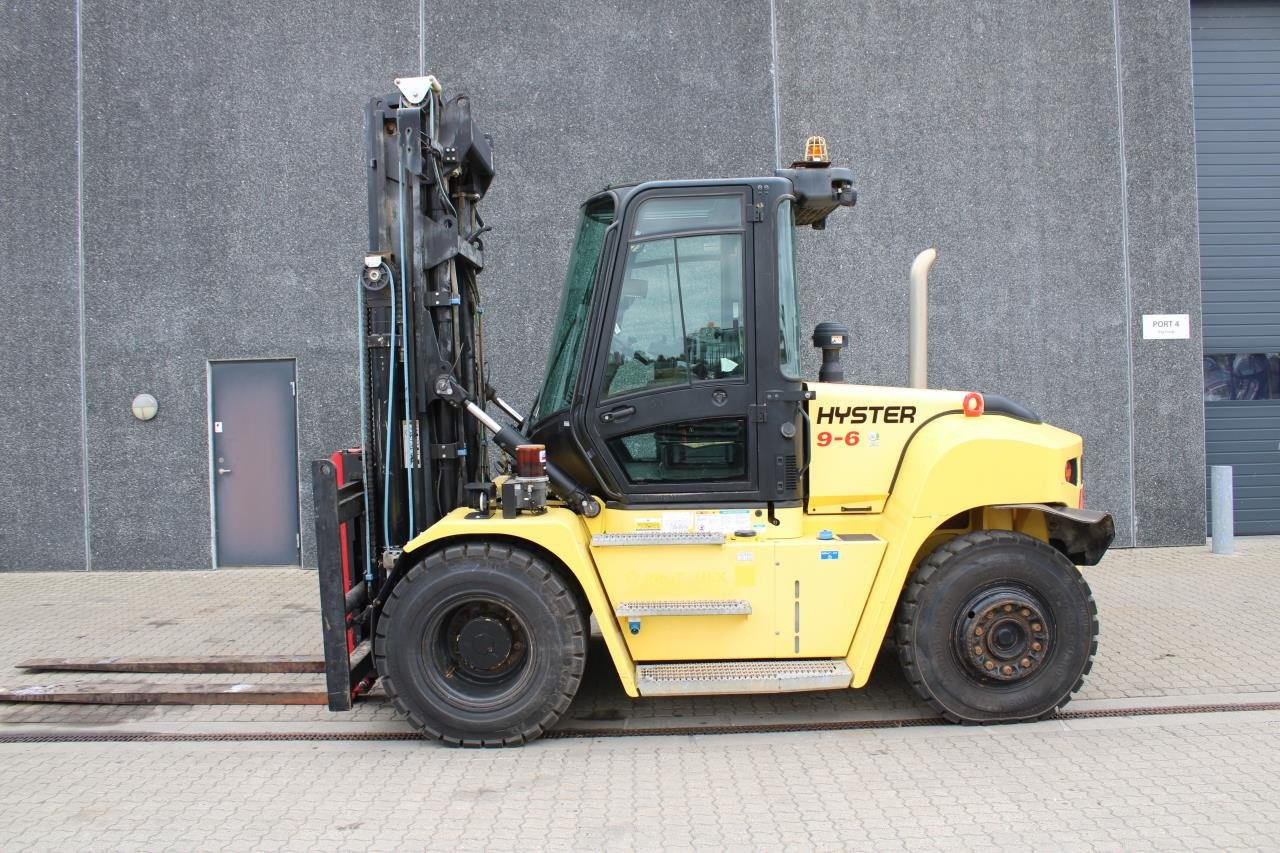 Hyster HYSTER H9.00XM-6 - Chariot élévateur diesel: photos 1 Hyster HYSTER H9.00XM-6 - Chariot élévateur diesel: photos 1