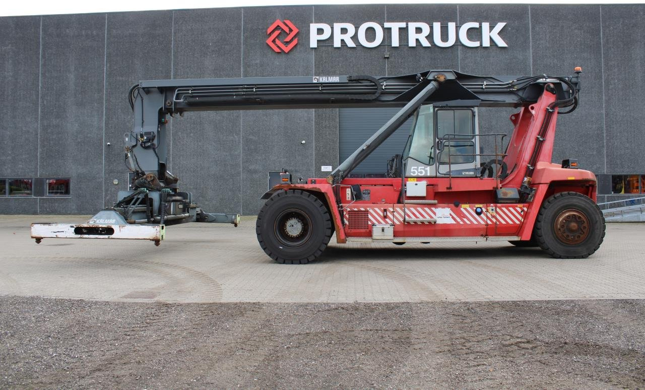 Kalmar DRF100-54S6 - Reach stacker: photos 1 Kalmar DRF100-54S6 - Reach stacker: photos 1