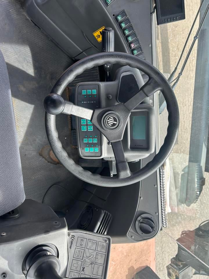 Kalmar DRF450-65C5X - Reach stacker: photos 4 Kalmar DRF450-65C5X - Reach stacker: photos 4