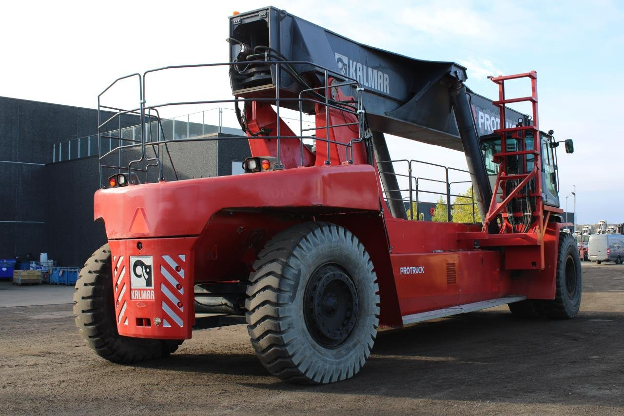 Kalmar DRG1300-92 SUPER GLO - Reach stacker: photos 3 Kalmar DRG1300-92 SUPER GLO - Reach stacker: photos 3