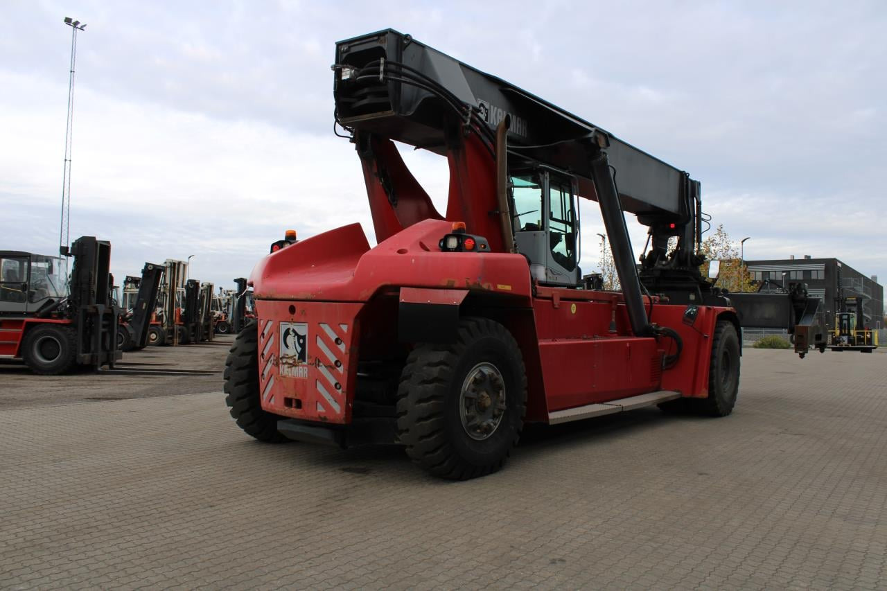 Kalmar DRG450-65S5 - Reach stacker: photos 3 Kalmar DRG450-65S5 - Reach stacker: photos 3