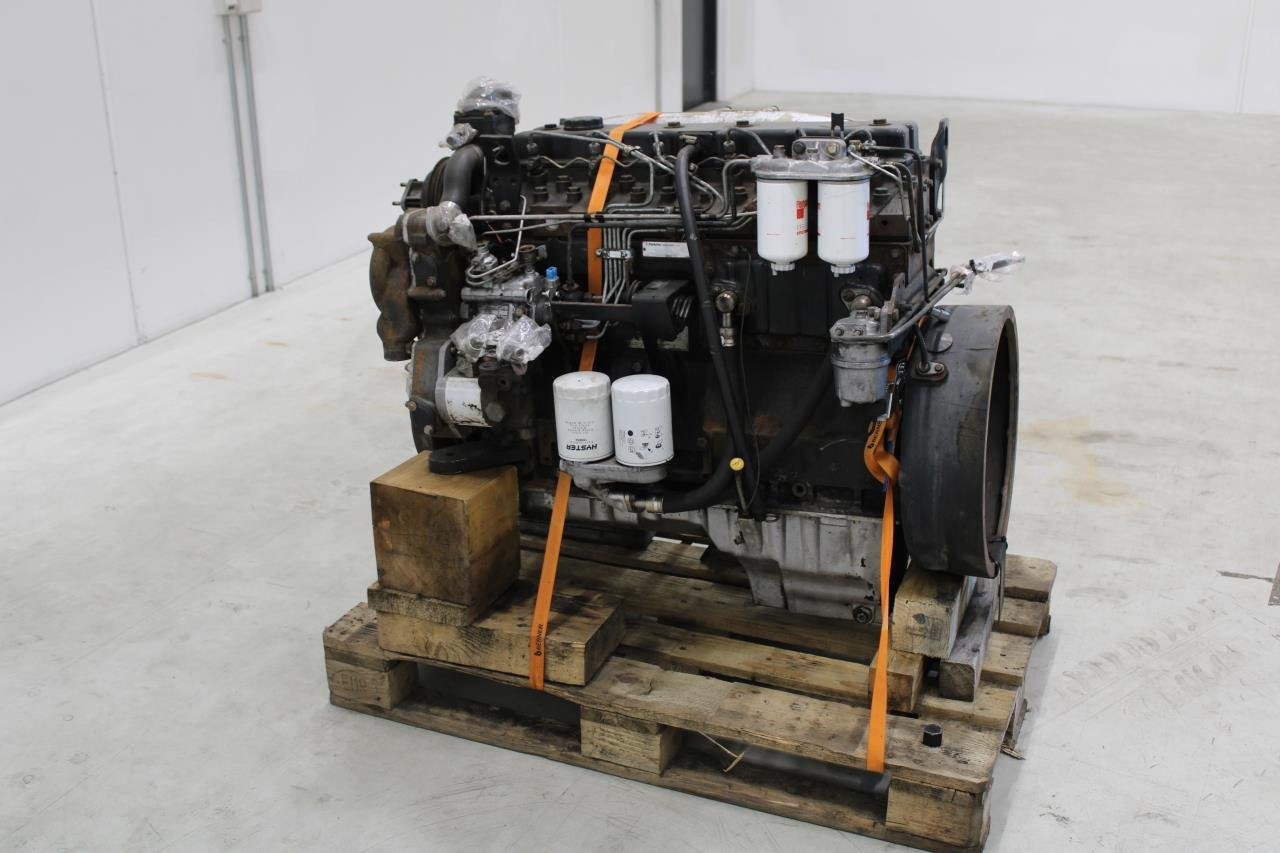 Perkins - Moteur: photos 3 Perkins - Moteur: photos 3