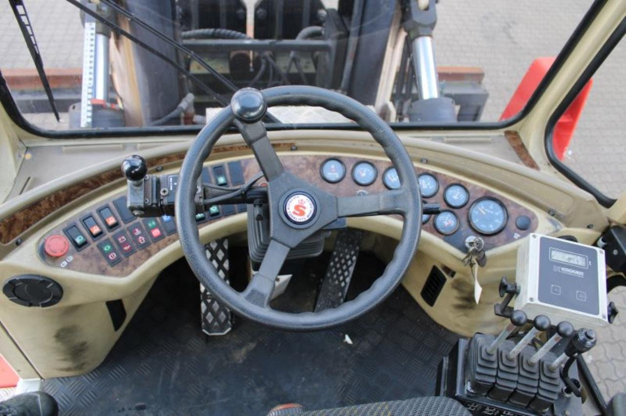 SveTruck 16120-38 - Chariot élévateur diesel: photos 4 SveTruck 16120-38 - Chariot élévateur diesel: photos 4