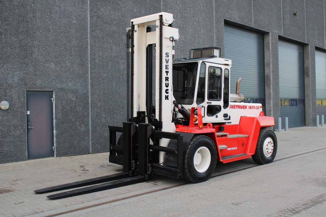 SveTruck 1875-33 - Chariot élévateur diesel: photos 2 SveTruck 1875-33 - Chariot élévateur diesel: photos 2