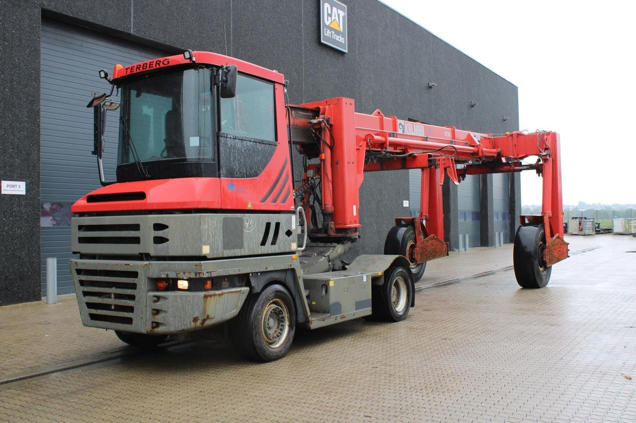 Terberg TT223 - Tracteur portuaire: photos 2 Terberg TT223 - Tracteur portuaire: photos 2