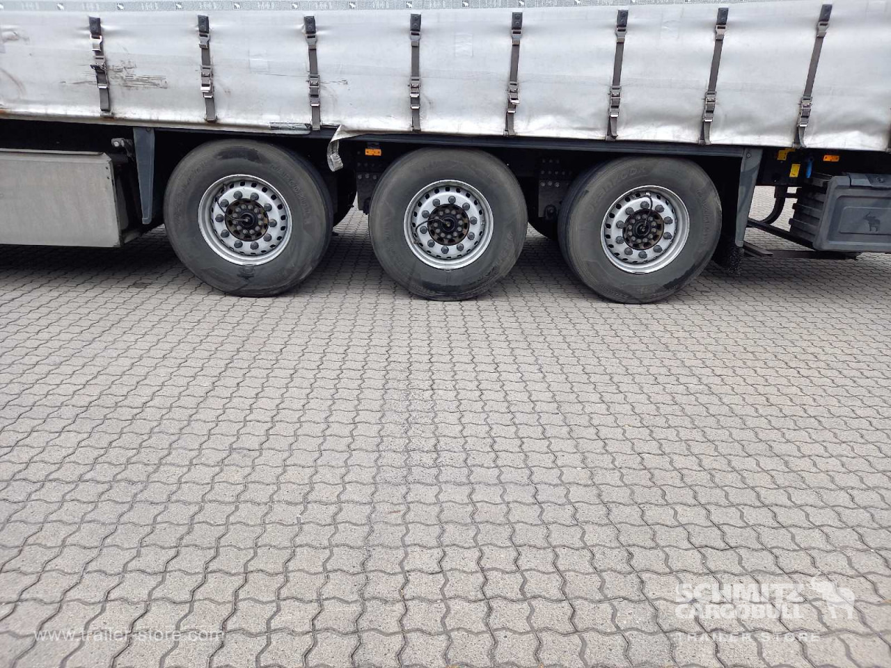 SCHMITZ Auflieger Curtainsider Standard - Semi-remorque rideaux coulissants: photos 2 SCHMITZ Auflieger Curtainsider Standard - Semi-remorque rideaux coulissants: photos 2