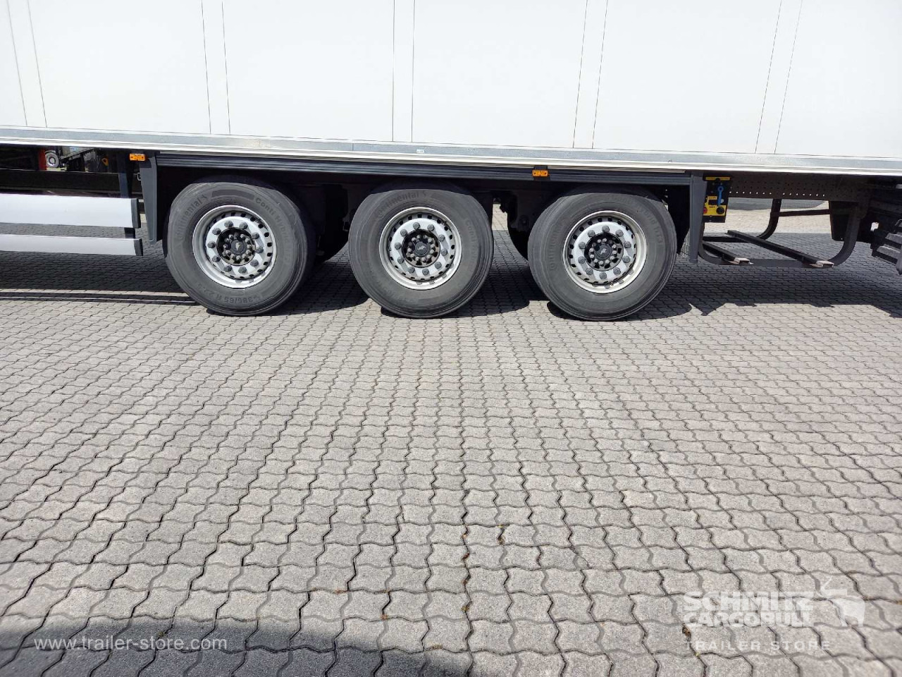 SCHMITZ Auflieger Tiefkühler Standard Double deck - Semi-remorque isothermique: photos 2 SCHMITZ Auflieger Tiefkühler Standard Double deck - Semi-remorque isothermique: photos 2