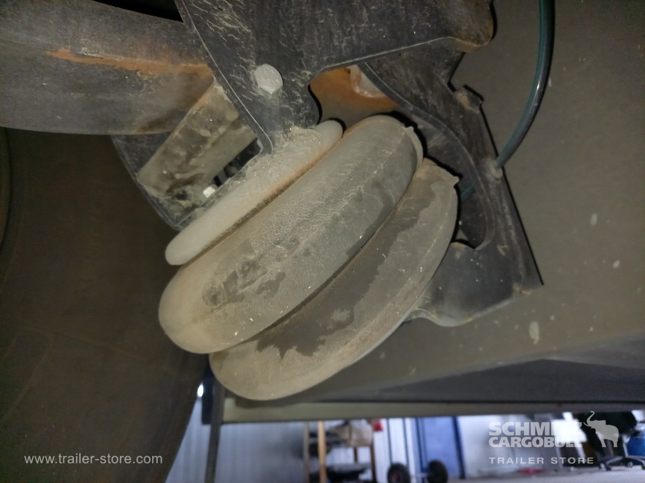 SCHMITZ Auflieger Tiefkühler Standard Double deck - Semi-remorque isothermique: photos 3 SCHMITZ Auflieger Tiefkühler Standard Double deck - Semi-remorque isothermique: photos 3