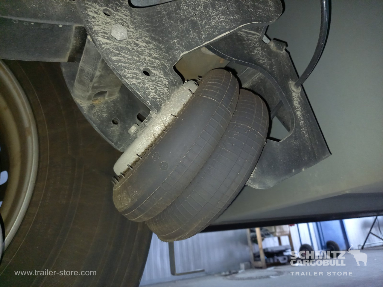 SCHMITZ Auflieger Tiefkühler Standard Double deck - Semi-remorque isothermique: photos 3 SCHMITZ Auflieger Tiefkühler Standard Double deck - Semi-remorque isothermique: photos 3