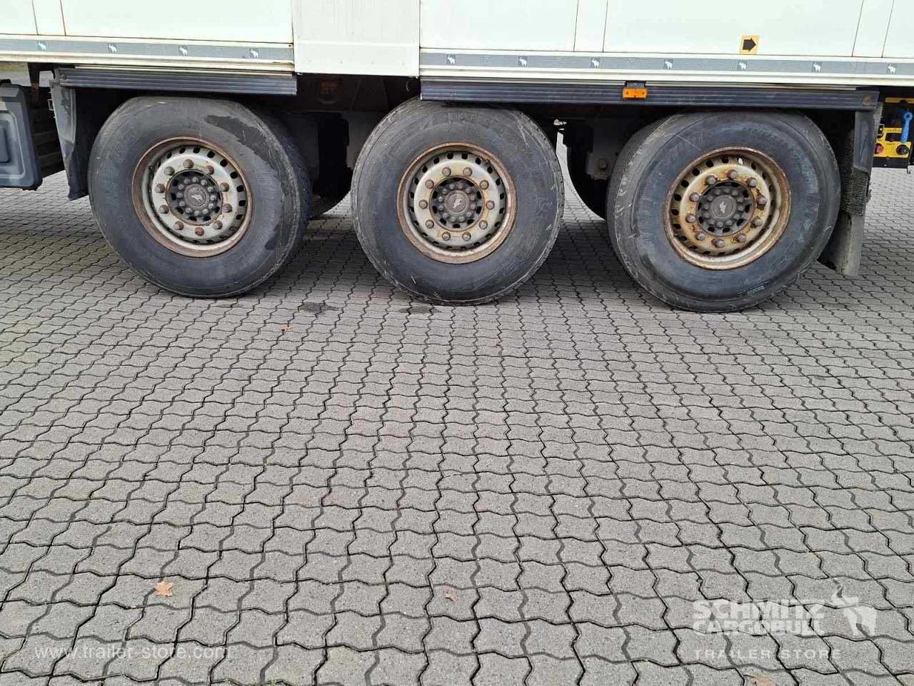 SCHMITZ Auflieger Tiefkühler Standard Double deck - Semi-remorque isothermique: photos 2 SCHMITZ Auflieger Tiefkühler Standard Double deck - Semi-remorque isothermique: photos 2