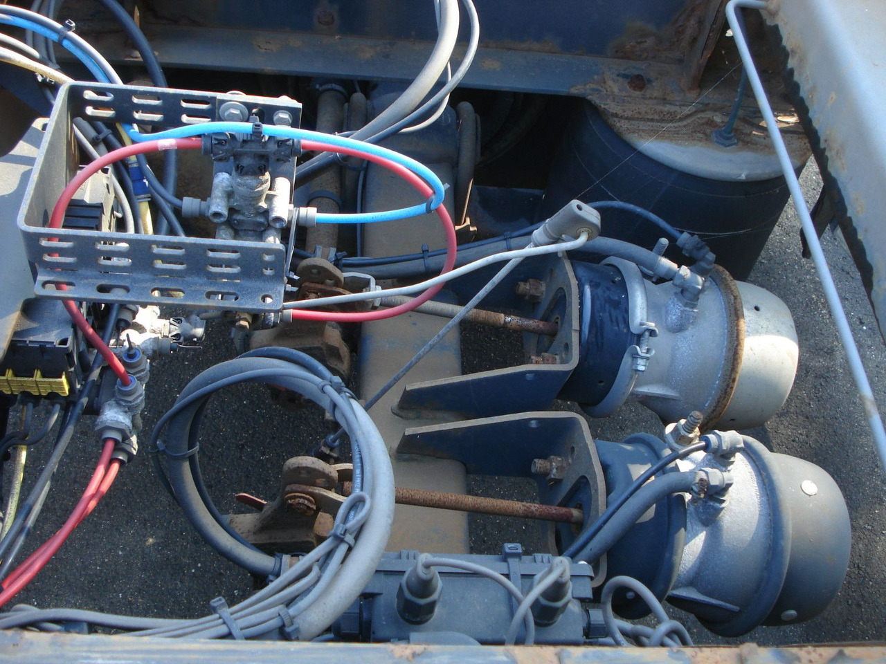 Krone AZ 18 A Drehschemel Zwillingsbereift! - Remorque porte-conteneur/ Caisse mobile: photos 4 Krone AZ 18 A Drehschemel Zwillingsbereift! - Remorque porte-conteneur/ Caisse mobile: photos 4