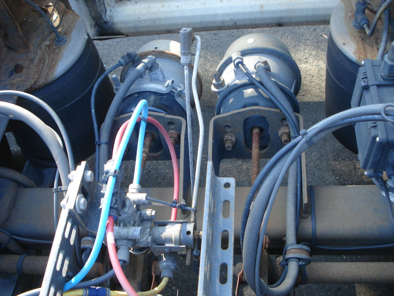 Krone AZ 18 A Drehschemel Zwillingsbereift! - Remorque porte-conteneur/ Caisse mobile: photos 5 Krone AZ 18 A Drehschemel Zwillingsbereift! - Remorque porte-conteneur/ Caisse mobile: photos 5