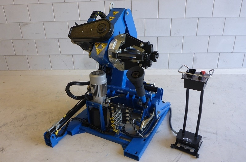 T650M2 13-26 Inch mobile truck tyre changer for use on the side or rear of a vehicle - Équipement de garage: photos 4 T650M2 13-26 Inch mobile truck tyre changer for use on the side or rear of a vehicle - Équipement de garage: photos 4
