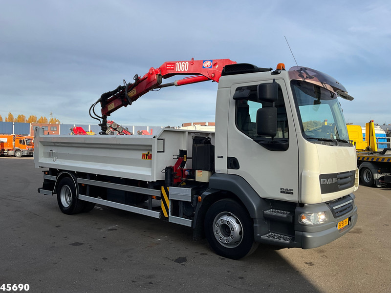 DAF FA 55 LF 220 HMF 10 Tonmeter laadkraan Just 119.287 km! - Camion benne, Camion grue: photos 3 DAF FA 55 LF 220 HMF 10 Tonmeter laadkraan Just 119.287 km! - Camion benne, Camion grue: photos 3