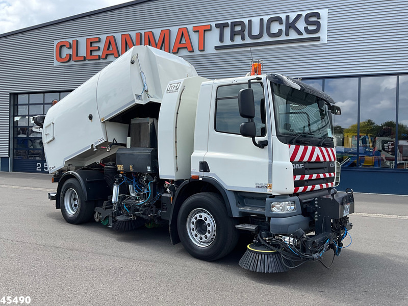 DAF FA 75 CF 310 Johnston Beam VT 800 Just 95.458 km! - Balayeuse de voirie: photos 1 DAF FA 75 CF 310 Johnston Beam VT 800 Just 95.458 km! - Balayeuse de voirie: photos 1