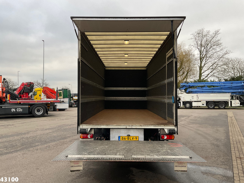 DAF FA LF 210 Euro 6 with DHollandia taillift - Camion fourgon: photos 4 DAF FA LF 210 Euro 6 with DHollandia taillift - Camion fourgon: photos 4