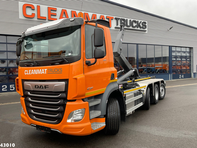DAF FAQ CF 430 VDL 30 Ton haakarmsysteem - Camion ampliroll: photos 1 DAF FAQ CF 430 VDL 30 Ton haakarmsysteem - Camion ampliroll: photos 1