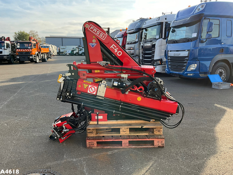 FASSI DEMO 4 Tonmeter laadkraan Laadkraan - Grue auxiliaire: photos 4 FASSI DEMO 4 Tonmeter laadkraan Laadkraan - Grue auxiliaire: photos 4