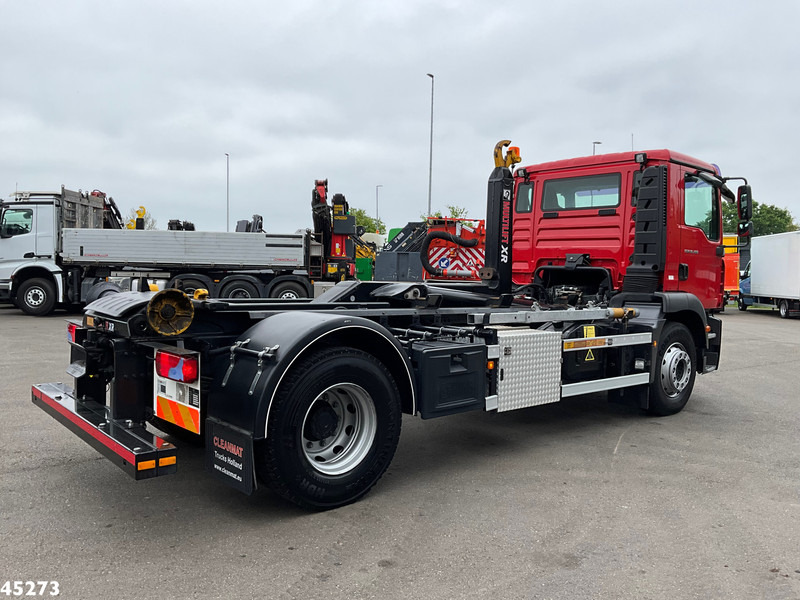 MAN TGM 18.280 Multilift 21 Ton haakarmsysteem Just 25.790 km! - Camion ampliroll: photos 4 MAN TGM 18.280 Multilift 21 Ton haakarmsysteem Just 25.790 km! - Camion ampliroll: photos 4