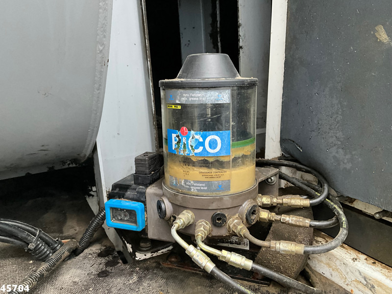 MAN TGS 33.480 6x4 MTS Saugbagger 8 m³ en leasing occasion MAN TGS 33.480 6x4 MTS Saugbagger 8 m³: photos 10 MAN TGS 33.480 6x4 MTS Saugbagger 8 m³ en leasing occasion MAN TGS 33.480 6x4 MTS Saugbagger 8 m³: photos 10