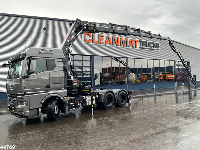 MAN TGX 26.580 6x4 Euro 6 Retarder Hiab 30 Tonmeter laadkraan + Fly-jib New and Unused! - Camion grue: photos 1 MAN TGX 26.580 6x4 Euro 6 Retarder Hiab 30 Tonmeter laadkraan + Fly-jib New and Unused! - Camion grue: photos 1