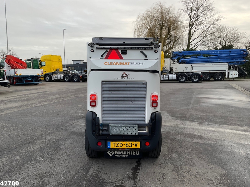 Mathieu MC 210 Azura Flex Euro 6 Stage 5 with 3-rd brush - Balayeuse de voirie: photos 3 Mathieu MC 210 Azura Flex Euro 6 Stage 5 with 3-rd brush - Balayeuse de voirie: photos 3