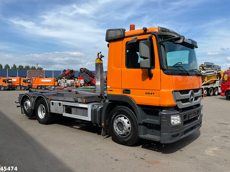 Mercedes-Benz Actros 2541 6x2 VDL 20 Ton haakarmsysteem - Camion ampliroll: photos 5 Mercedes-Benz Actros 2541 6x2 VDL 20 Ton haakarmsysteem - Camion ampliroll: photos 5