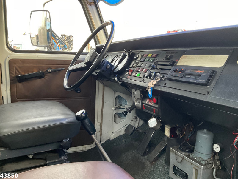Remorqueuse Scania L110 Bergingswagen ''Oldtimer'': photos 11