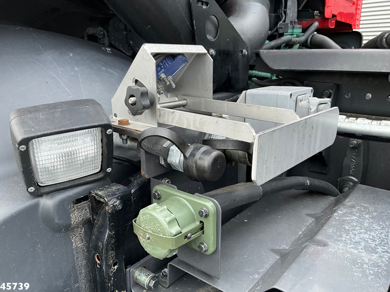 Camion ampliroll Volvo FM 330 6x4 Hiab 21 Ton haakarmsysteem Just 35.598 Km!: photos 7 Camion ampliroll Volvo FM 330 6x4 Hiab 21 Ton haakarmsysteem Just 35.598 Km!: photos 7