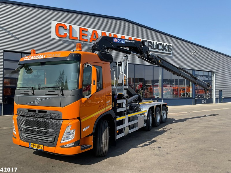 Volvo FM 420 8x2 HMF 28 Tonmeter laadkraan - Camion ampliroll, Camion grue: photos 1 Volvo FM 420 8x2 HMF 28 Tonmeter laadkraan - Camion ampliroll, Camion grue: photos 1
