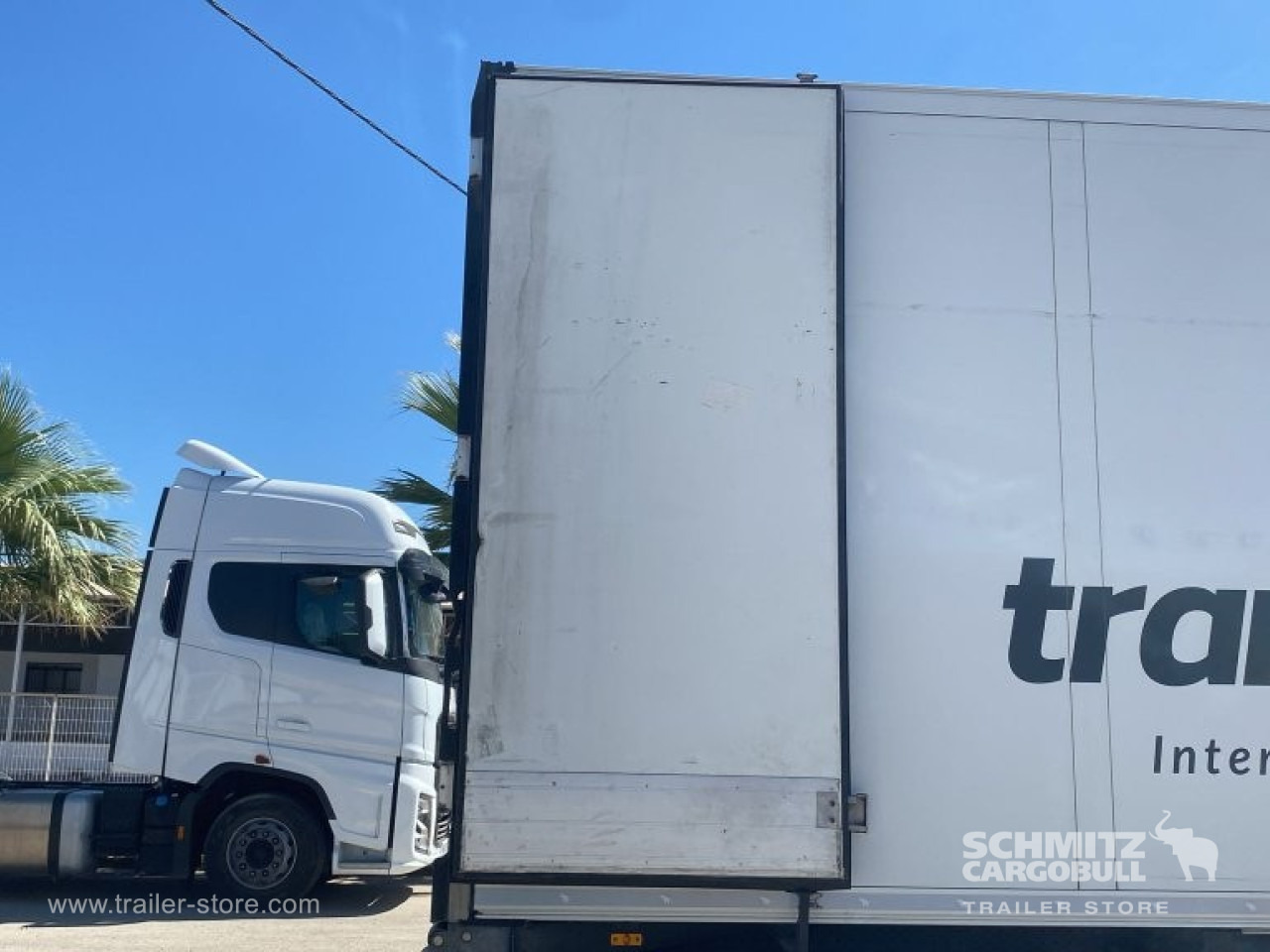 SCHMITZ Semiremolque Frigo Standard - Semi-remorque isothermique: photos 2 SCHMITZ Semiremolque Frigo Standard - Semi-remorque isothermique: photos 2