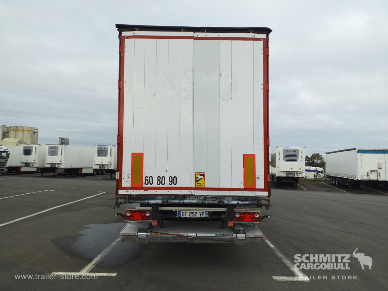SCHMITZ Curtainsider Standard Taillift en leasing occasion SCHMITZ Curtainsider Standard Taillift: photos 8 SCHMITZ Curtainsider Standard Taillift en leasing occasion SCHMITZ Curtainsider Standard Taillift: photos 8